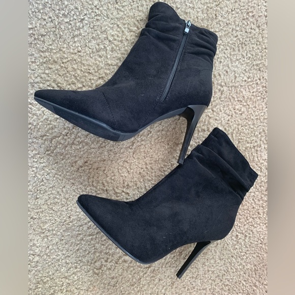 Chinese Laundry Suede Ankle Boot - Picture 4 of 5